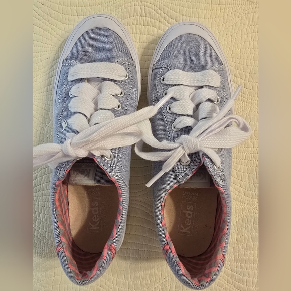 EUC Keds Ladies Light Blue Chambray Canvas Sneakers - Picture 2 of 8